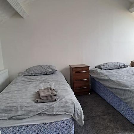 1 Bed Apart Dowlais Buitenkant foto
