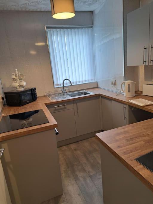 1 Bed Apart Dowlais Buitenkant foto